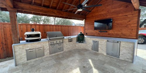 Outdoor Living, Hardscaping, Hardscape Company, Patios, Fire Pits, Walkways, Retaining Walls, Paver Installation, Outdoor Kitchen, Free Estimate